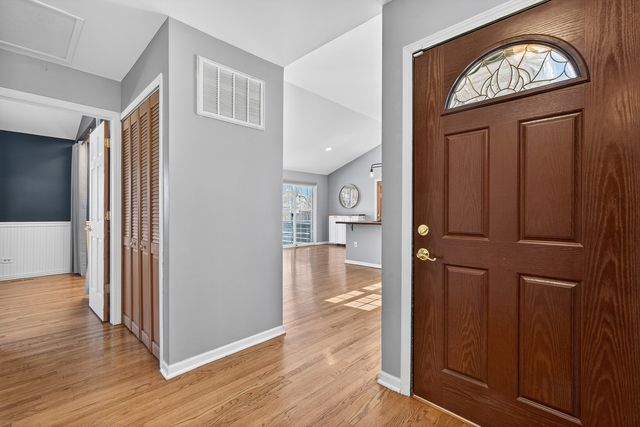 1333 Purdue Avenue, Naperville, IL 60565