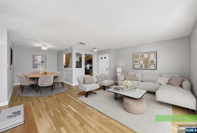 400 Crown Court 581, Edgewater, NJ 07020