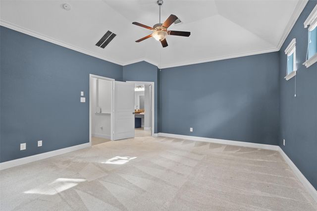 35 N Swanwick Place, Tomball, TX 77375