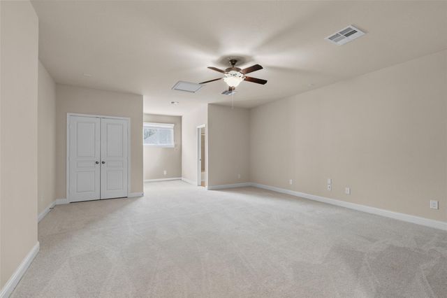 35 N Swanwick Place, Tomball, TX 77375