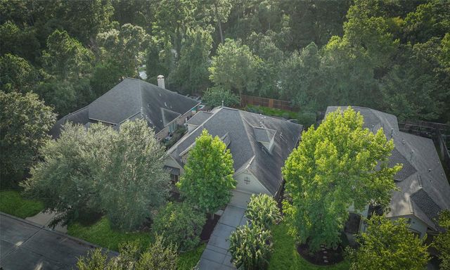 35 N Swanwick Place, Tomball, TX 77375