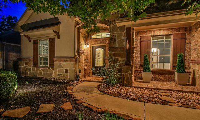 35 N Swanwick Place, Tomball, TX 77375