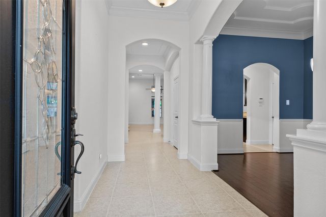 35 N Swanwick Place, Tomball, TX 77375