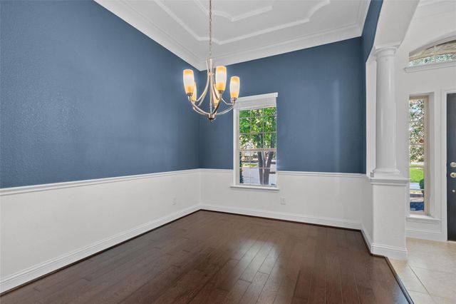 35 N Swanwick Place, Tomball, TX 77375