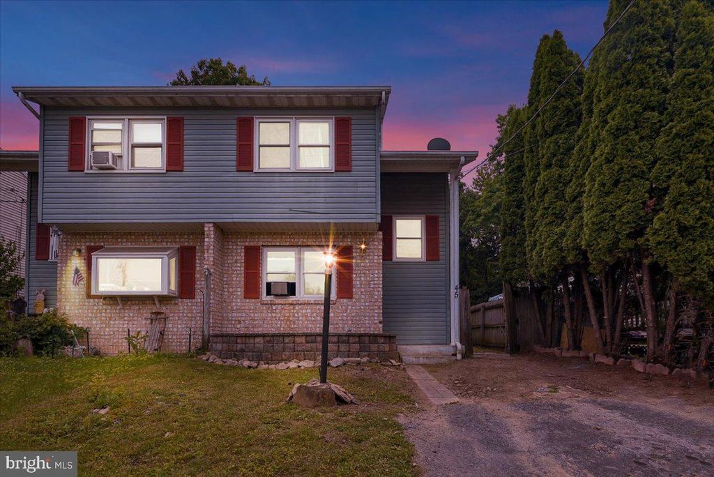 45 BOWMAN RD, Hanover, PA 17331
