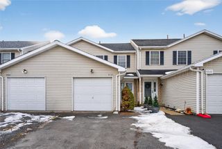 5745 Running Brook Road, Farmington, NY 14425