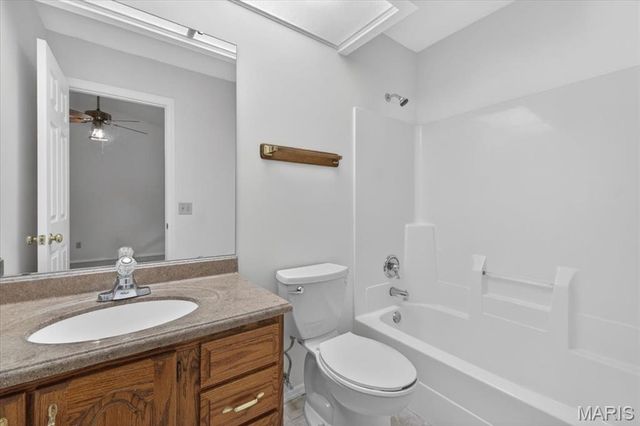 3026 Meadow Wood Drive, St Charles, MO 63303