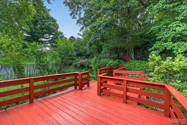 3026 Meadow Wood Drive, St Charles, MO 63303
