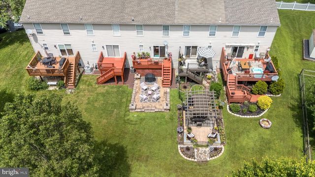 146 STRAWBERRY LN, Perkasie, PA 18944