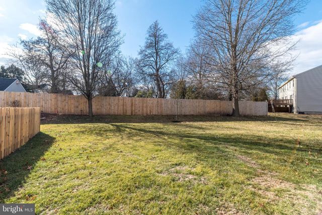 146 STRAWBERRY LN, Perkasie, PA 18944