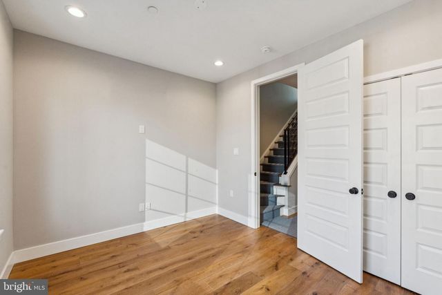 2518 WAVERLY ST, Philadelphia, PA 19146