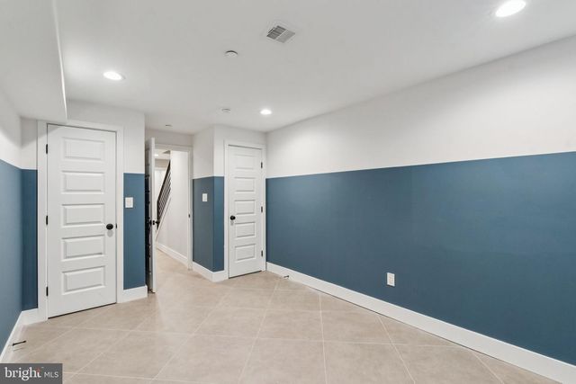 2518 WAVERLY ST, Philadelphia, PA 19146