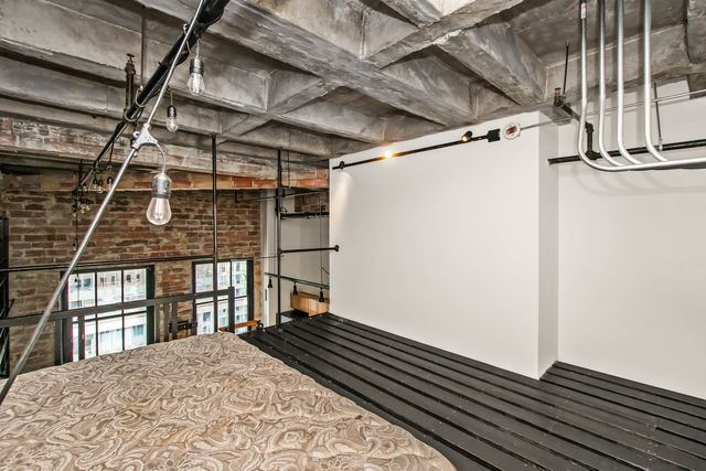 20 N STATE Street 1014, Chicago, IL 60602