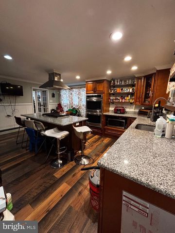 6 HAMPTON TER, Bala Cynwyd, PA 19004