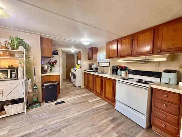 5244 Lee Acres Drive, Boonville, IN 47601