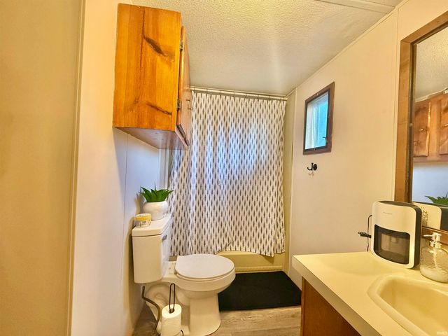 5244 Lee Acres Drive, Boonville, IN 47601