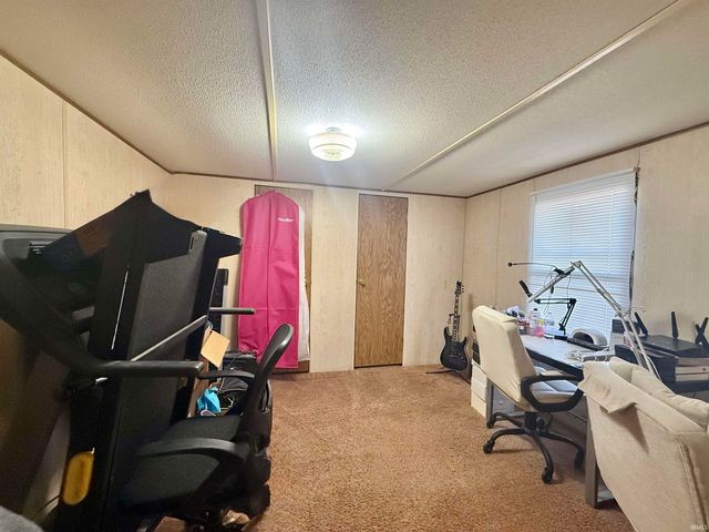 5244 Lee Acres Drive, Boonville, IN 47601