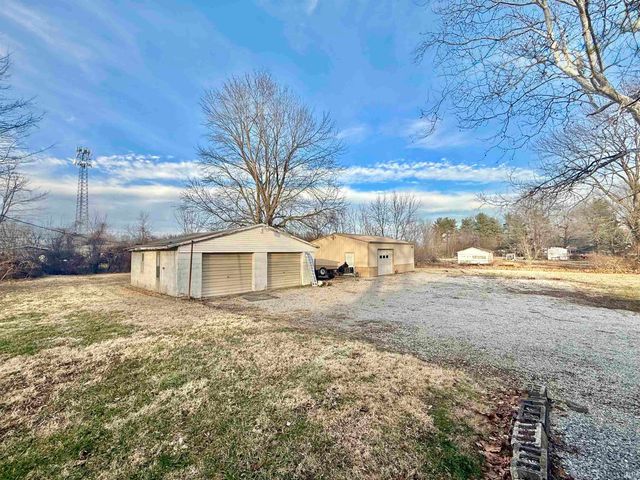 5244 Lee Acres Drive, Boonville, IN 47601
