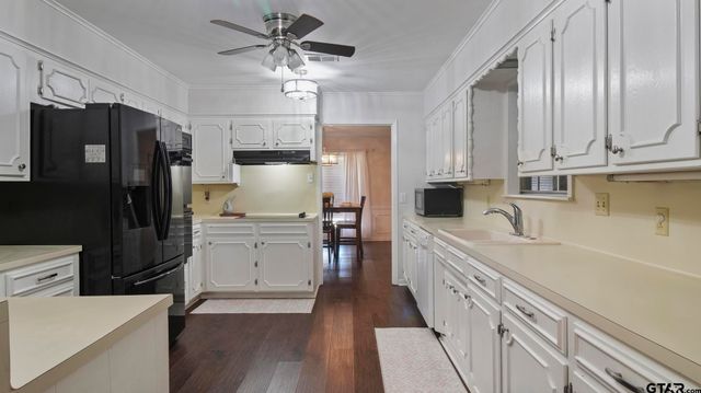 2829 Yorktown Drive, Tyler, TX 75701