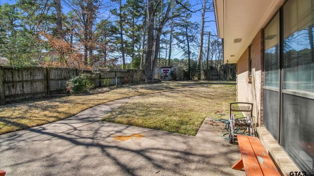 2829 Yorktown Drive, Tyler, TX 75701