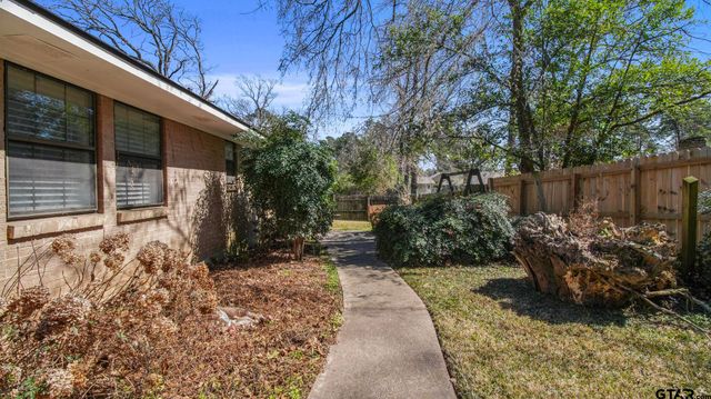 2829 Yorktown Drive, Tyler, TX 75701