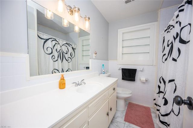 4905 Briarwood LN, Portsmouth, VA 23703