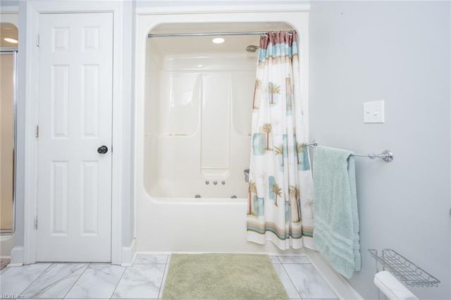 4905 Briarwood LN, Portsmouth, VA 23703