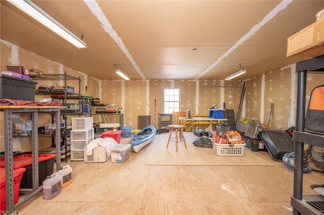 4905 Briarwood LN, Portsmouth, VA 23703