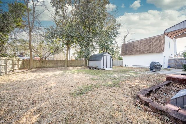 4905 Briarwood LN, Portsmouth, VA 23703