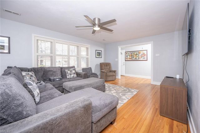 4905 Briarwood LN, Portsmouth, VA 23703