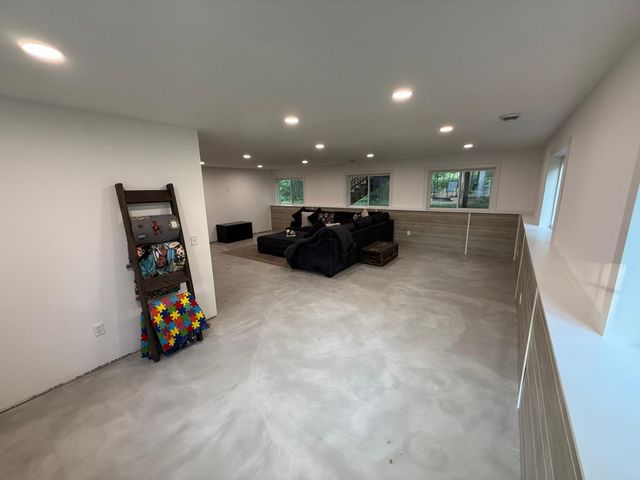 1030 Joy Circle SW, Cambridge, MN 55008