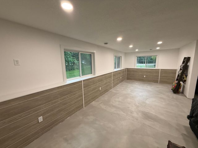 1030 Joy Circle SW, Cambridge, MN 55008