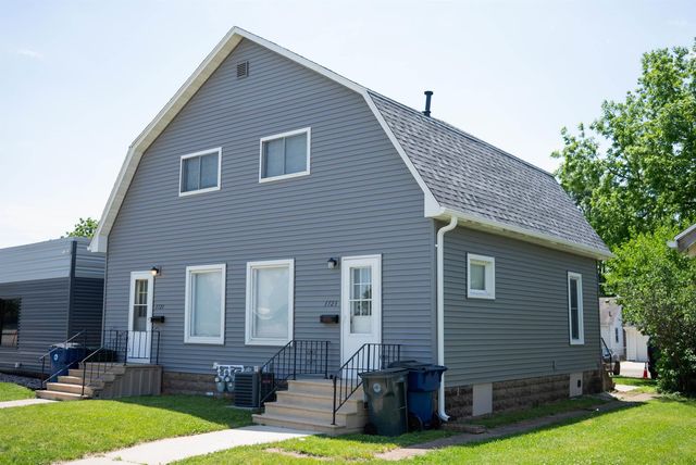 1721 & 1723 Falls Avenue, Waterloo, IA 50701