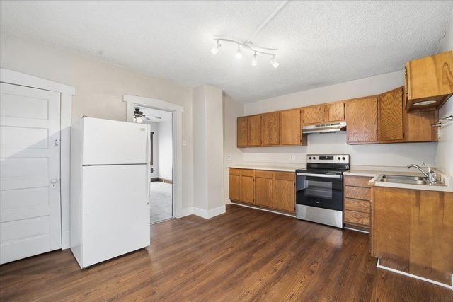 1721 & 1723 Falls Avenue, Waterloo, IA 50701
