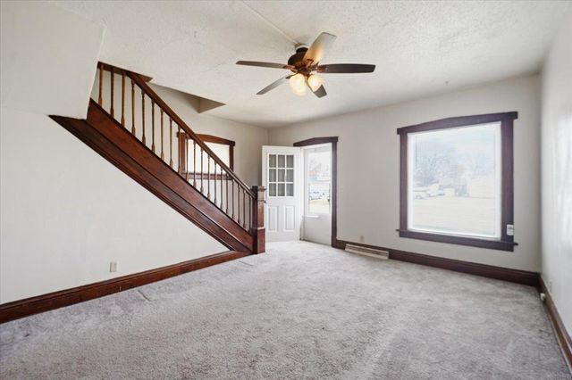 1721 & 1723 Falls Avenue, Waterloo, IA 50701