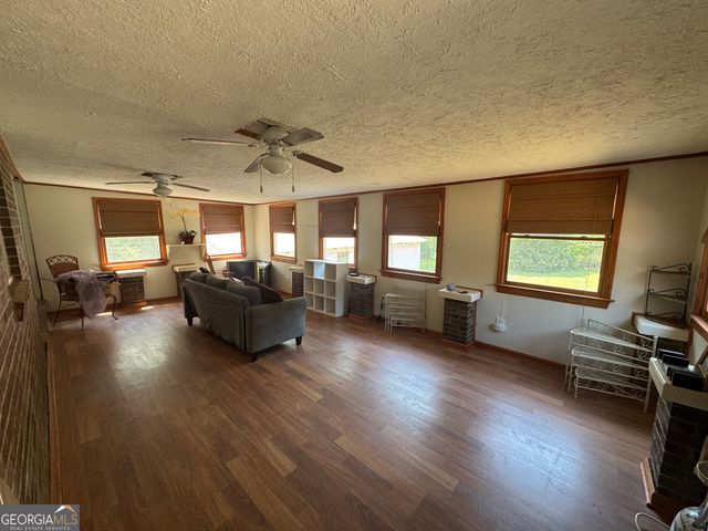 558 Old Brent Road, Forsyth, GA 31029