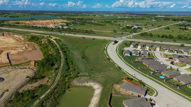 8620 Havana Dr, Texas City, TX 77591