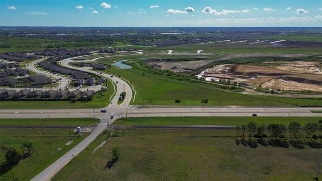 8620 Havana Dr, Texas City, TX 77591