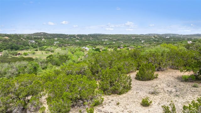 19401 Tessa Heights LN, Spicewood, TX 78669