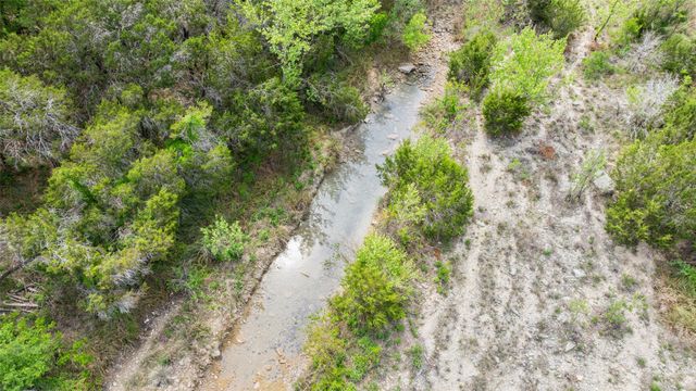 19401 Tessa Heights LN, Spicewood, TX 78669