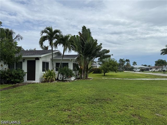 701 107th AVE N, Naples, FL 34108