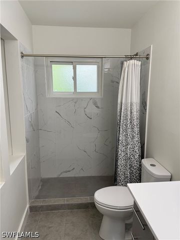 701 107th AVE N, Naples, FL 34108