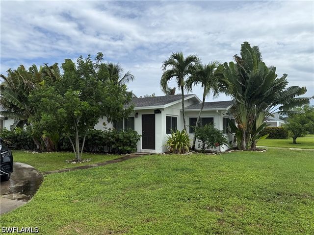 701 107th AVE N, Naples, FL 34108