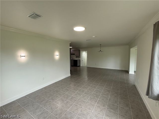 701 107th AVE N, Naples, FL 34108