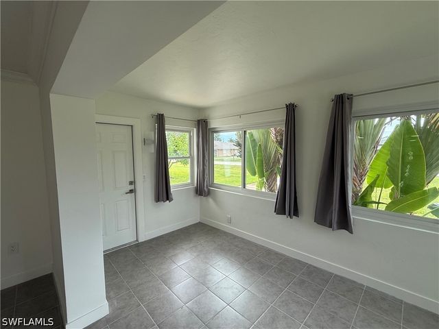 701 107th AVE N, Naples, FL 34108