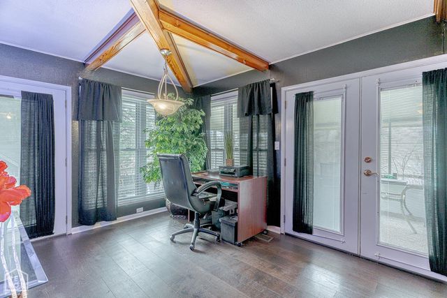 1 Nokomis Drive, Cherokee Village, AR 72529