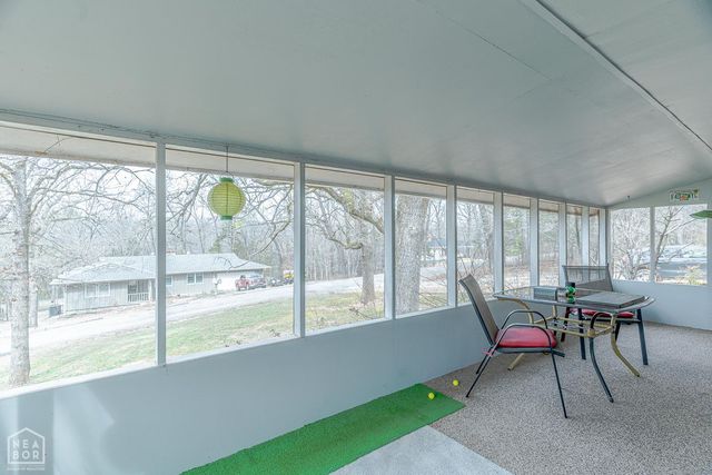 1 Nokomis Drive, Cherokee Village, AR 72529