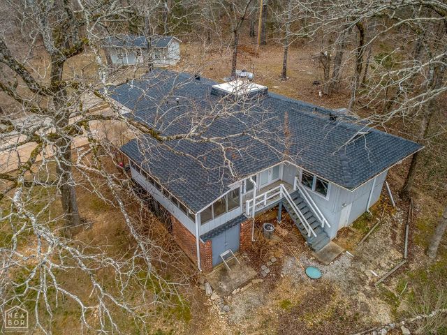 1 Nokomis Drive, Cherokee Village, AR 72529