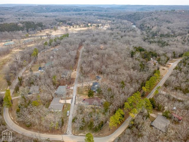 1 Nokomis Drive, Cherokee Village, AR 72529