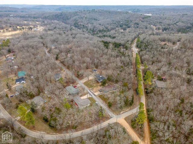 1 Nokomis Drive, Cherokee Village, AR 72529